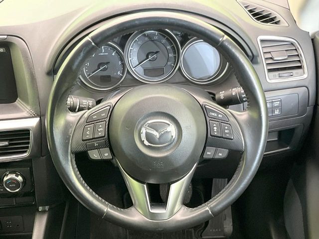 �y�����v�����X�e�A�����O�z�㎿�Ȋv���g�p���邱�ƂŁA��ɂ����������݂ƂĂ��^�]���₷���n���h���ł���