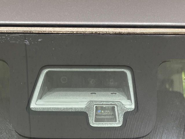 �y�X�Y�L �Z�[�t�e�B�T�|�[�g�z���s���ɑO���̎ԗ�����F�����A�Փ˂������Ȏ��͌x��ƃu���[�L�ŏՓˉ���Ɣ�Q�y�����A�V�X�g�B�����S�Ƀh���C�u�����y���݂��������܂��B