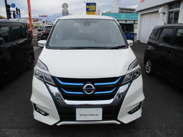 セレナ1.2 e-POWER ハイウェイスターV