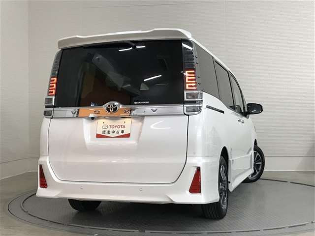 ヴォクシー2.0 ZS 煌III