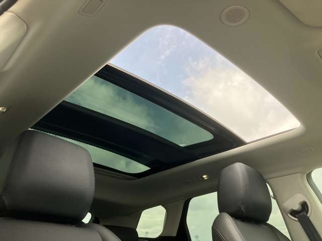 レンジローバーイヴォークダイナミック SE 2.0L D200 ディーゼル 4WD