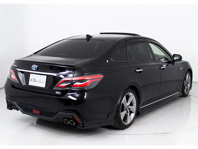 フルエアロが装着されています!お好みはいかがですか?今付いているデザイン以外にも、各ブランドのエアロを格安にてお取付け出来ます!又、エアロを外してノーマル状態にする事も出来ます!!