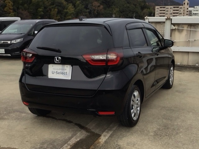 フィット1.5 ベーシック