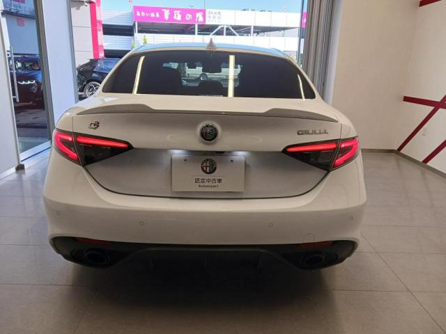 ジュリア2.0 ターボ ヴェローチェ