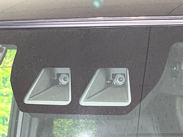 �y�X�}�[�g�A�V�X�g�z���s���ɑO���̎ԗ�����F�����A�Փ˂������Ȏ��͌x��ƃu���[�L�ŏՓˉ���Ɣ�Q�y�����A�V�X�g�B�����S�Ƀh���C�u�����y���݂��������܂��B