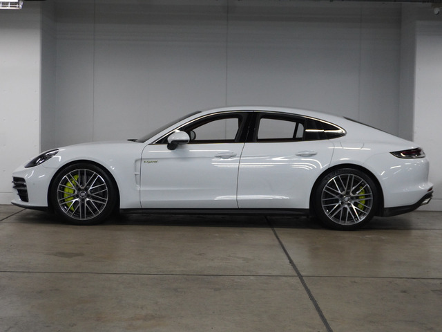 パナメーラターボS Eハイブリッド PDK 4WD