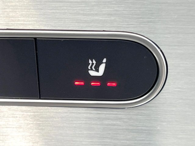 ���t�����g�V�[�g�q�[�e�B���O:�^�]�ȁE����ȋ��ɎO�i�K�Œ��߂��\�ȃV�[�g�q�[�^�[�𑕔����Ă���܂��B�G�߂��킸���K�ɂ��g�p���������܂��B