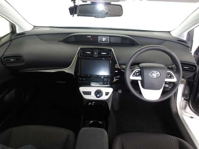 プリウス1.8 S セーフティ プラス