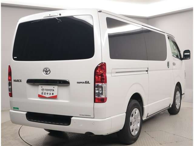 ハイエースバン