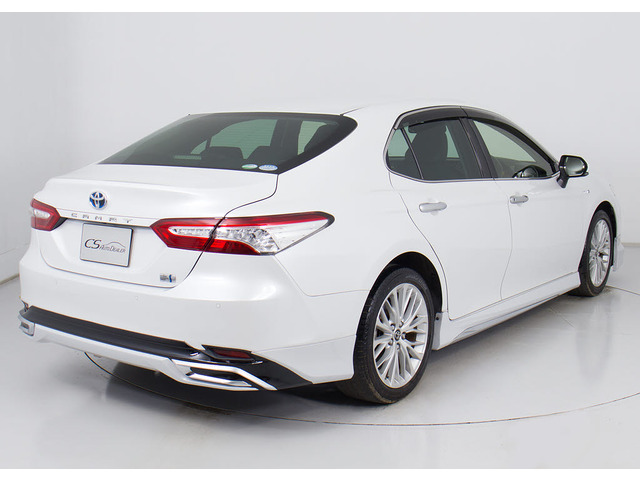 フルエアロが装着されています!お好みはいかがですか?今付いているデザイン以外にも、各ブランドのエアロを格安にてお取付け出来ます!又、エアロを外してノーマル状態にする事も出来ます!!