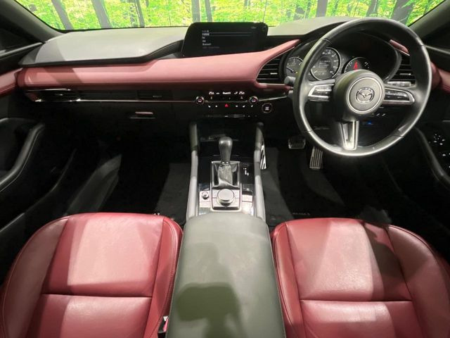 MAZDA3ファストバック1.8 XD バーガンディ セレクション