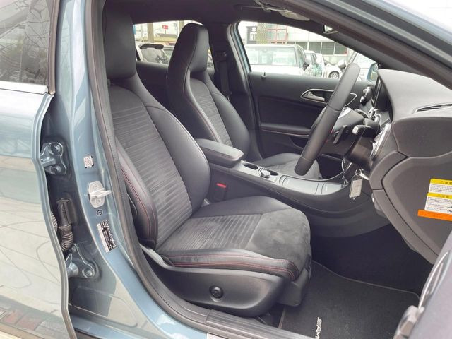 ���V�[�g�̎g�p��:�j��E�ւ�������Ȃ��A�����̒ʂ肫�ꂢ�ȏ�Ԃ��ێ����Ă���܂��B�܂��A�����N���[�j���O�E�R�[�e�B���O�����p�����������܂��B