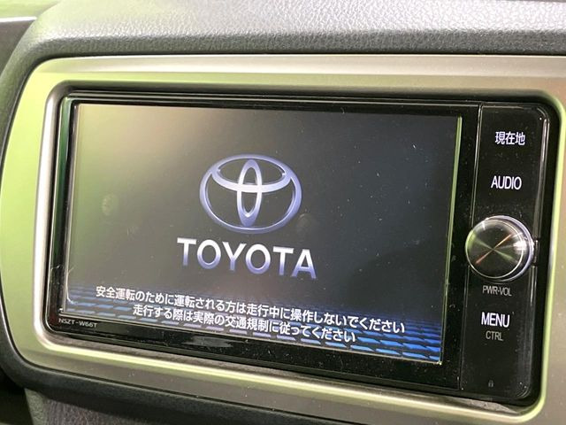 �y�����i�r�z�l�C�̏����i�r�𑕔����Ă���܂��B�i�r�̎g���₷���͂������A�I�[�f�B�I�@�\���[��!�L�����v�◷�s�͂������A�ʋ΂┃�����ȂǕ��i�̃h���C�u���y�����Ȃ�͂���