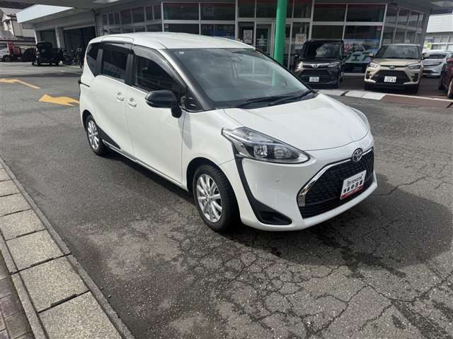 シエンタハイブリッド 1.5 ファンベース G セーフティエディションII