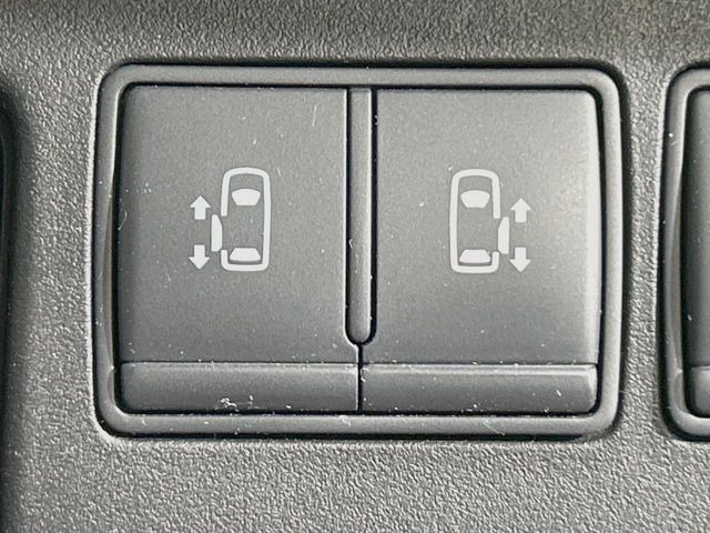 �y�����p���[�X���C�h�h�A�z�X�}�[�g�L�[��^�]�Ȃ̃X�C�b�`�Ō�ȗ����X���C�h�h�A�̊J���\���d��������͂����ăh�A���J����K�v�������A�����Ȃ��q�l�ł��ȒP�ɊJ���߂ł����K�ł���