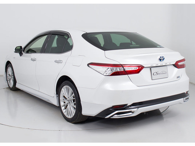 フルエアロが装着されています!お好みはいかがですか?今付いているデザイン以外にも、各ブランドのエアロを格安にてお取付け出来ます!又、エアロを外してノーマル状態にする事も出来ます!!