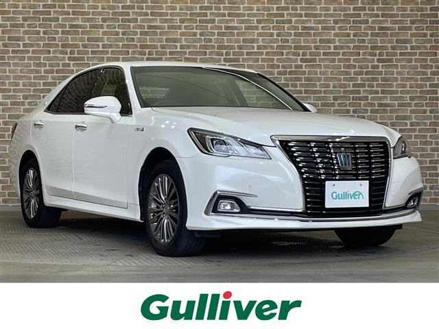 クラウンハイブリッド 2.5 ロイヤルサルーン Four 4WD