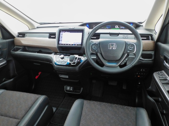 フリード1.5 ハイブリッド クロスター ホンダセンシング