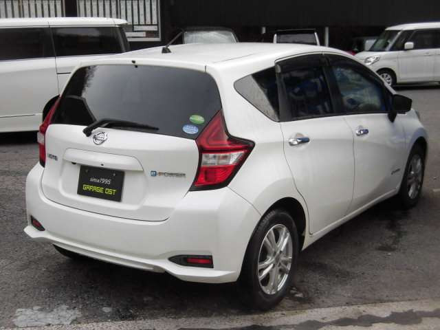 日本全国どちらの地域にお住まいでも名義変更後に乗って帰って頂く事が可能です^^たくさんのお客様が広島まで取りに来られています^^陸送費用のご負担を出来るだけ少なくするお手伝いをさせて頂いております^^