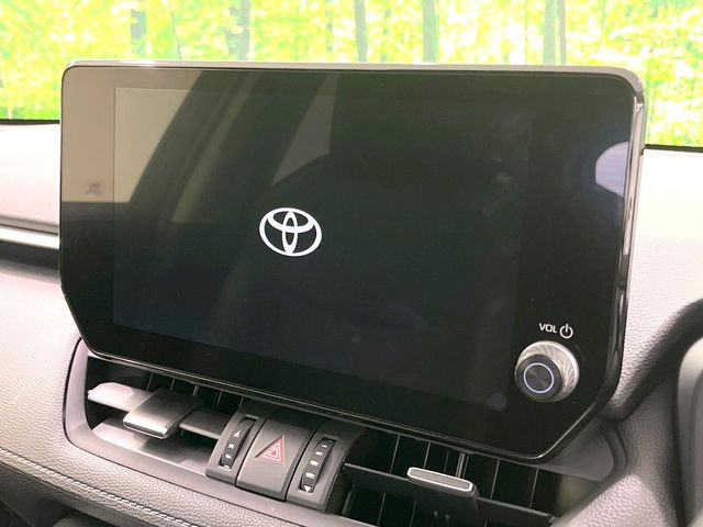 【10.5インチナビ】高級感とインパクトのある大画面ナビを装備。各種オーディオ操作はもちろん、スマホ連携もできる利便性の高いナビです♪