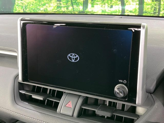 �y8�C���` �f�B�X�v���C�I�[�f�B�I�z���ʂ̃f�B�X�v���C��AppleCarPlay��AndroidAuto�����p�\�B�傫�ȉ�ʂŃX�}�z�i�r�A�v���������p���������܂���