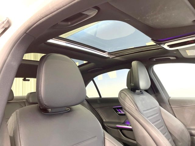 ���p�m���~�b�N�X���C�f�B���O���[�t::�唗�͂̃p�m���}���[�t�́A�㕔���Ȃɂ܂ő����Ă���A�J���I�ȋ�Ԃ����y���݂��������܂��B