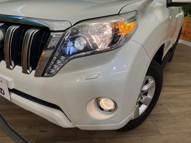 �yLED�w�b�h���C�g�z���V����ԑ��s�����ǍD�Ȏ��E���m�ۂ����S���ĉ^�]�ł��鍂�P�xLED�w�b�h���C�g�𑕔�!�_�����x�������A����d�͂��}�����Ă��܂��B