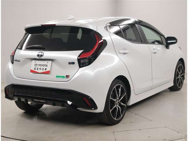 アクア1.5 GRスポーツ