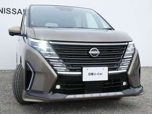 セレナ1.4 e-4ORCE ハイウェイスターV 4WD