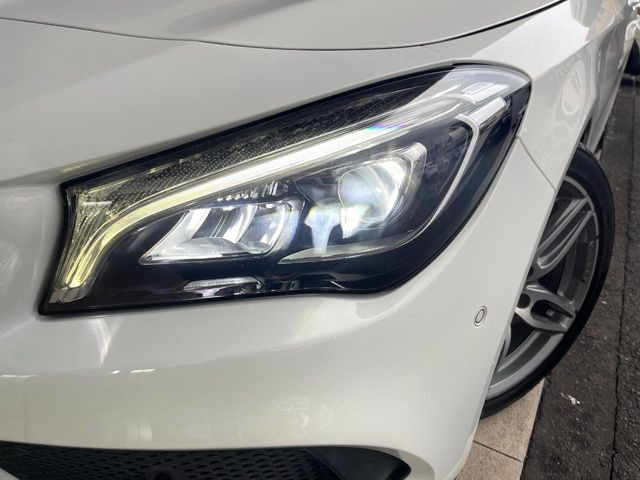 ��LED�w�b�h���C�g:��ԑ��s�����ǍD�Ȏ��E���m�ۂ����S���ĉ^�]�ł��鍂�P�xLED�w�b�h���C�g�𑕔�!�_�����x�������A����d�͂��}�����Ă��܂��B