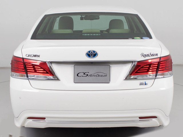 フルエアロが装着されています!お好みはいかがですか?今付いているデザイン以外にも、各ブランドのエアロを格安にてお取付け出来ます!又、エアロを外してノーマル状態にする事も出来ます!!