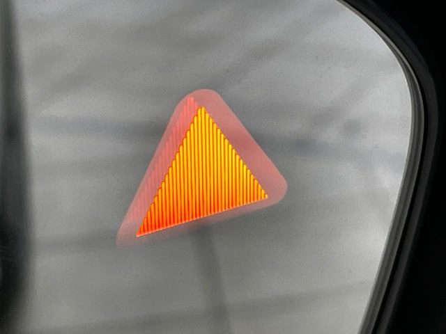 �y������p���m�z���s���A�h�A�~���[�̎��p�ɂȂ�₷���ӏ��Ɍ㑱�Ԃ��ڋ߂���ƃT�C�h�~���[�t�߂Ɍx����\���A�h���C�o�[�ɒ��ӊ��N�����Ă���܂��B