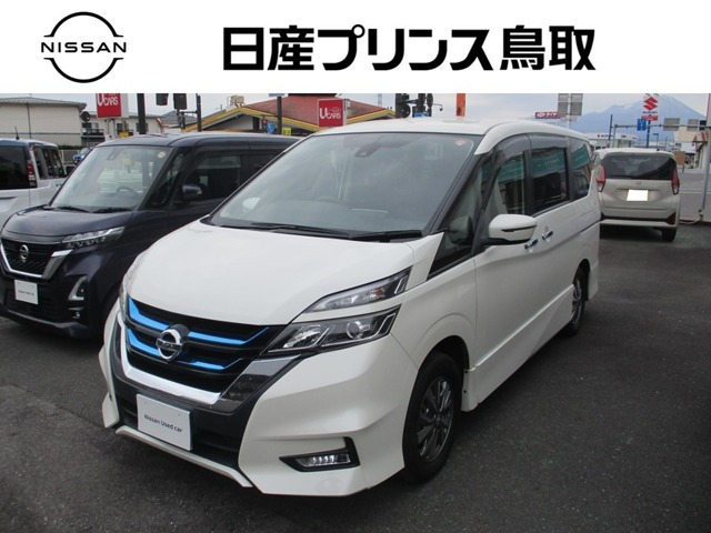 セレナ1.2 e-POWER ハイウェイスターV