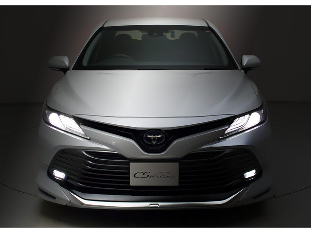 フロントビューの存在感をご覧ください!!ヘッドライトは視界良好のライト、さらにフォグライト搭載。デザイン性も高いのが特権です。