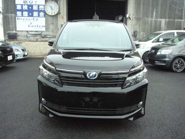 ヴォクシー1.8 ハイブリッド V