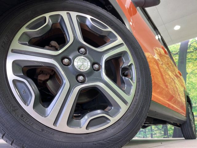 �y����15�C���`�A���~�z�C�[���z�O�ςɃ}�b�`���������A���~�z�C�[���𑕒����Ă���܂��B�e��ЊO�A���~�z�C�[����A�X�^�b�h���X�^�C�����戵�����Ă���܂��B���񂲑��k����������