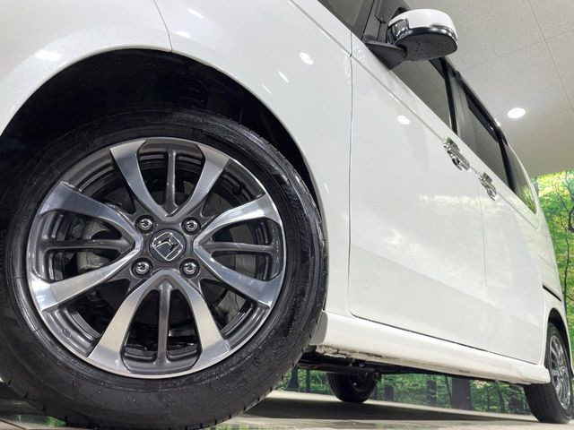 �y����14�C���`�A���~�z�C�[���z�O�ςɃ}�b�`���������A���~�z�C�[���𑕒����Ă���܂��B�e��ЊO�A���~�z�C�[����A�X�^�b�h���X�^�C�����戵�����Ă���܂��B���񂲑��k����������