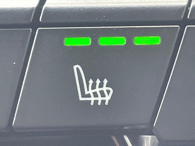 ���t�����g�V�[�g�q�[�e�B���O:�^�]�ȁE����ȋ��ɎO�i�K�Œ��߂��\�ȃV�[�g�q�[�^�[�𑕔����Ă���܂��B�G�߂��킸���K�ɂ��g�p���������܂��B