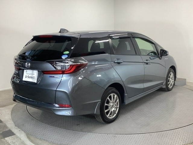 シャトル1.5 ハイブリッド X ホンダセンシング 4WD