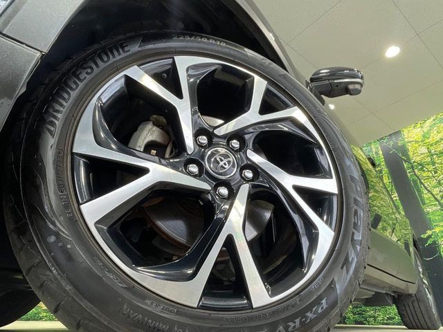 �y����18�C���`�A���~�z�C�[���z�O�ςɃ}�b�`���������A���~�z�C�[���𑕒����Ă���܂��B�e��ЊO�A���~�z�C�[����A�X�^�b�h���X�^�C�����戵�����Ă���܂��B���񂲑��k����������