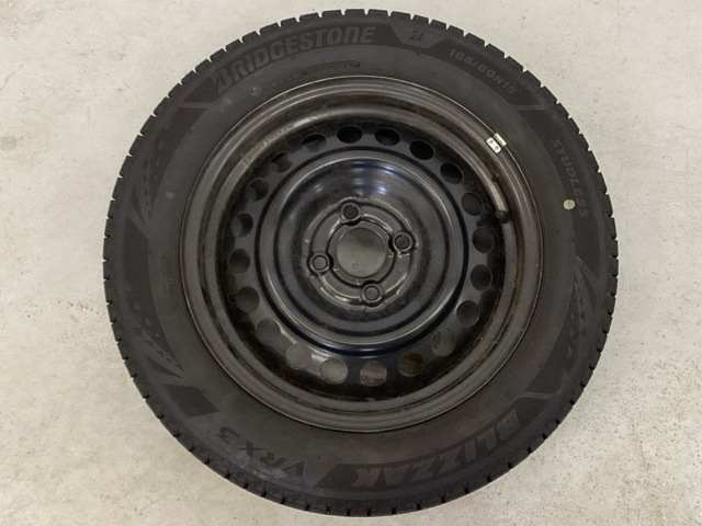 フィット1.5 ホーム 4WD