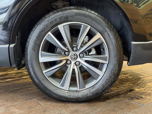 �y����18�C���`�A���~�z�C�[���z�O�ςɃ}�b�`���������A���~�z�C�[���𑕒����Ă���܂��B�e��ЊO�A���~�z�C�[����A�X�^�b�h���X�^�C�����戵�����Ă���܂��B���񂲑��k����������