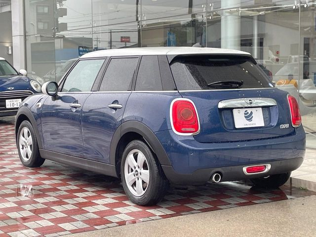 �������t�т̕ۏ؂̑��A���S�̍Œ�3�N�E���s�������ۏ�(�L��)�����p�ӁB�A���Ԃ����S���Ă��y���݂���������l�A�ۏؓ��e���[���͂������A�����_��&�I�C�������⃍�[�h�T�[�r�X���t�т��Ă���܂��B