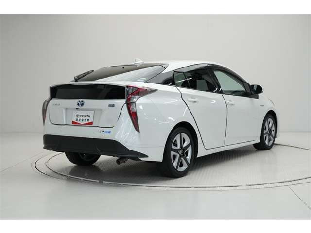 プリウス1.8 A ツーリングセレクション