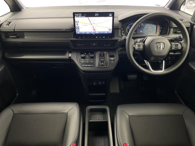 ステップワゴン2.0 e:HEV スパーダ