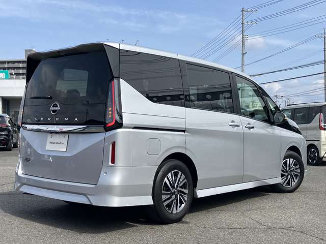 セレナ2.0 ハイウェイスターV