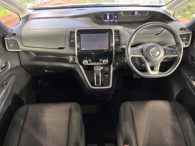 セレナ2.0 ハイウェイスター プロパイロット エディション