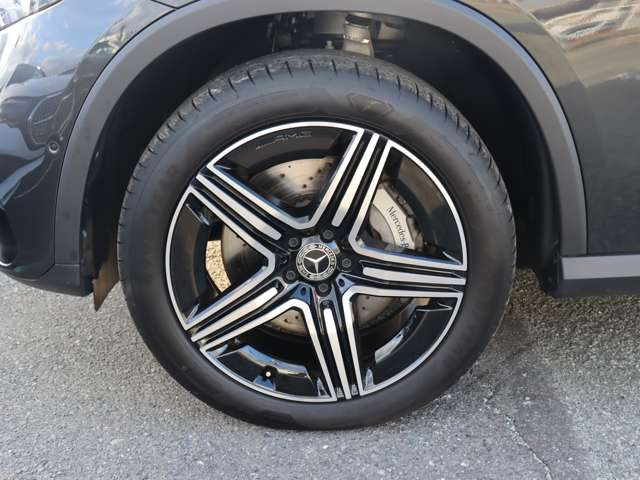 GLC220d 4マチック (ISG) AMGラインパッケージ  4WD