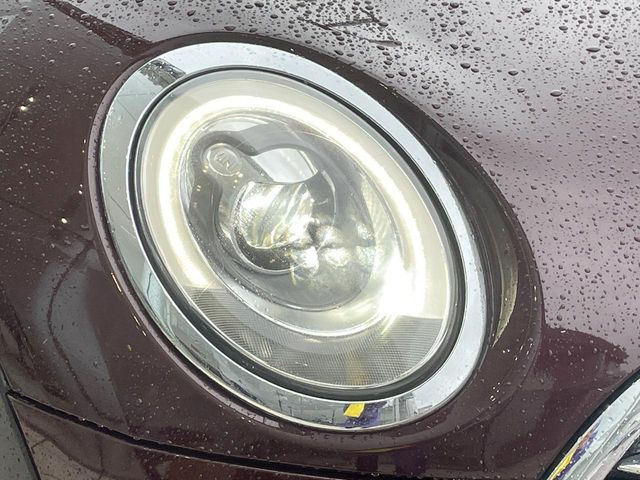 ��LED�w�b�h���C�g:��ԑ��s�����ǍD�Ȏ��E���m�ۂ����S���ĉ^�]�ł��鍂�P�xLED�w�b�h���C�g�𑕔�!�_�����x�������A����d�͂��}�����Ă��܂��B