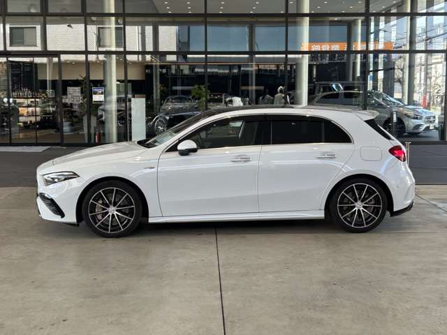 AクラスAMG A35 4マチック (BSG搭載モデル) 4WD